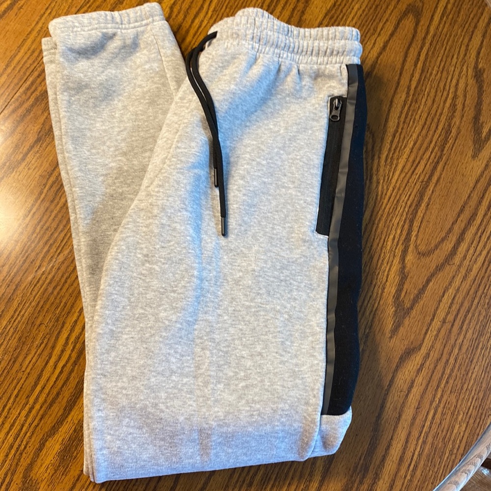 Men’s Sz L Light Heathered Gray Original Deluxe Athletic Pants